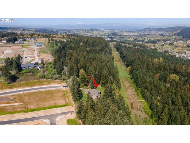 10534 Se VRADENBURG Rd, Happy Valley, OR 97086