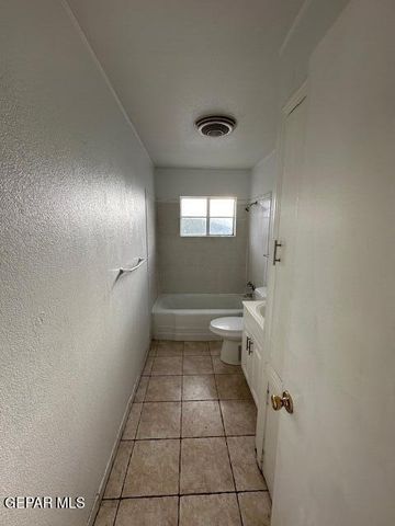 7405 EDGEMERE Boulevard, El Paso, TX 79925