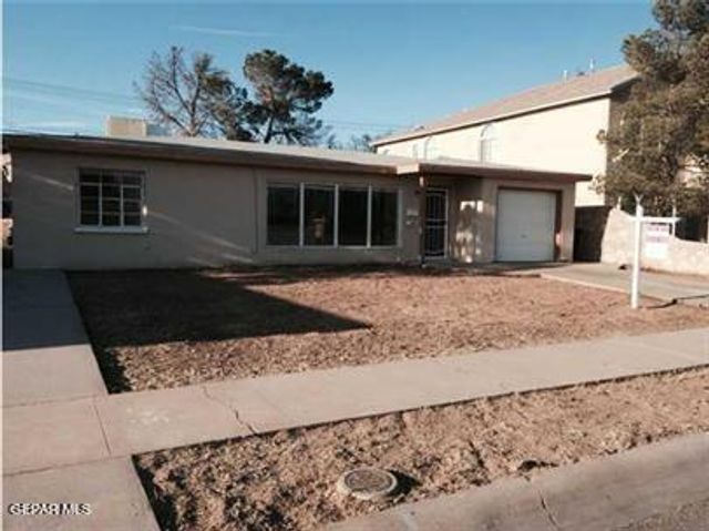 7405 EDGEMERE Boulevard, El Paso, TX 79925