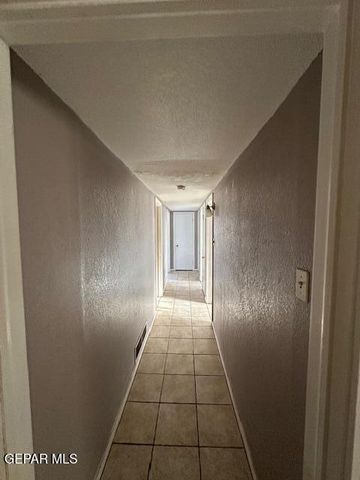 7405 EDGEMERE Boulevard, El Paso, TX 79925