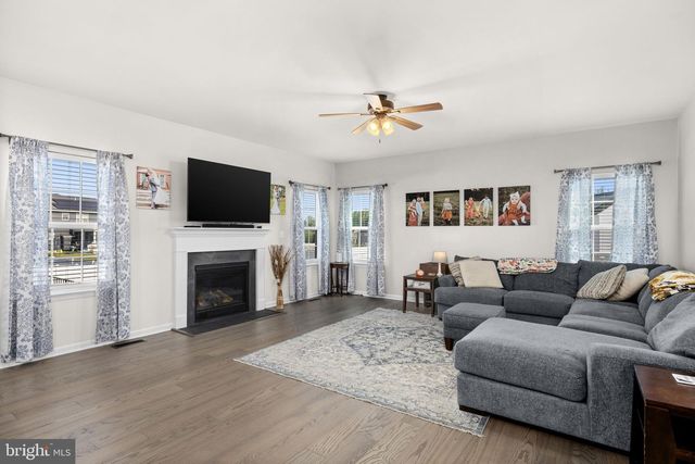8402 CHISWELL CT, Spotsylvania, VA 22551