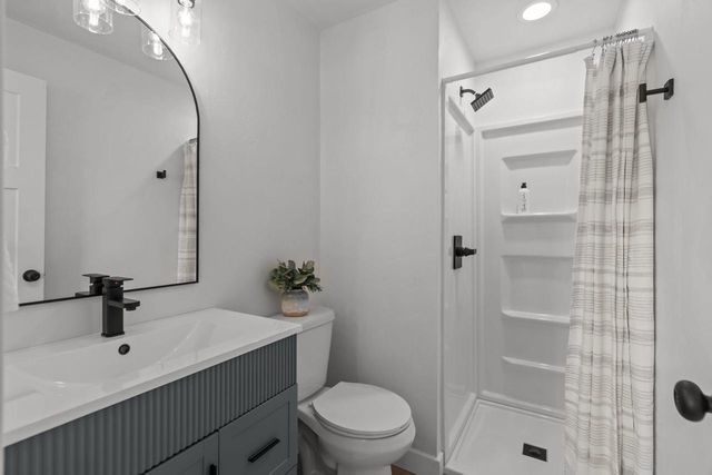 2734 N BEECHWOOD COURT, Appleton, WI 54911