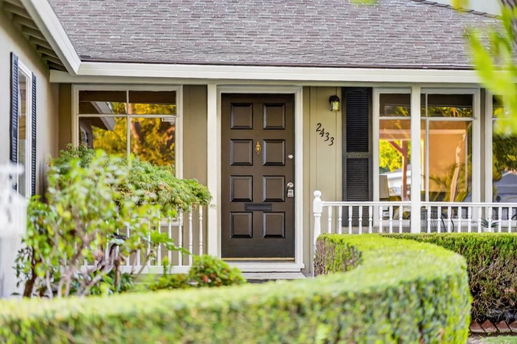 Image 1 of property listing at 2433 W Hedding Street, San Jose, CA 95128