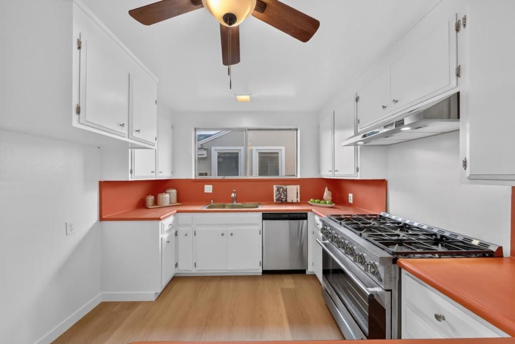 Image 24 of property listing at 2433 W Hedding Street, San Jose, CA 95128