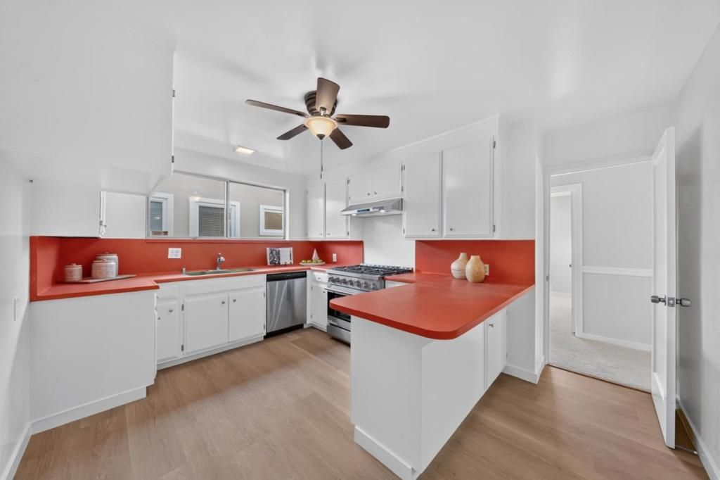 Image 26 of property listing at 2433 W Hedding Street, San Jose, CA 95128