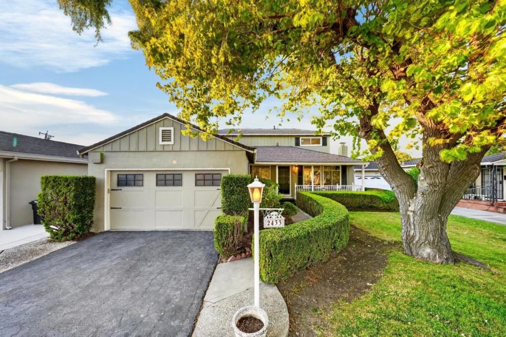 Image 3 of property listing at 2433 W Hedding Street, San Jose, CA 95128