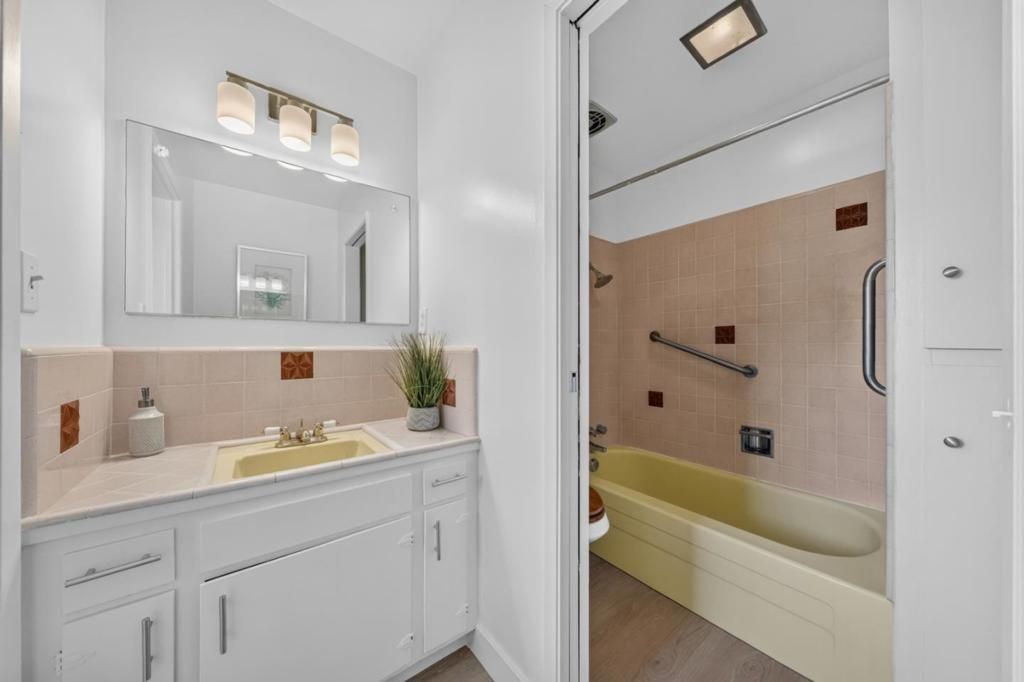 Image 55 of property listing at 2433 W Hedding Street, San Jose, CA 95128