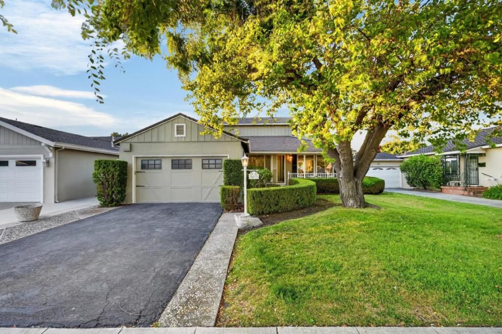 Image 6 of property listing at 2433 W Hedding Street, San Jose, CA 95128