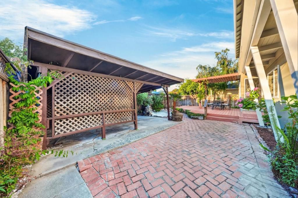 Image 63 of property listing at 2433 W Hedding Street, San Jose, CA 95128