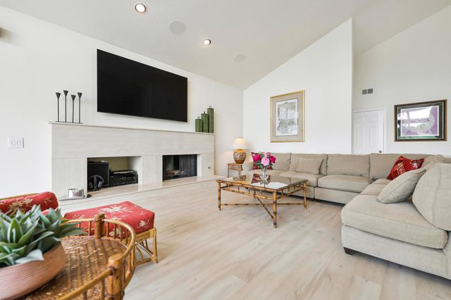 158 Running Springs Drive, Palm Desert, CA 92211