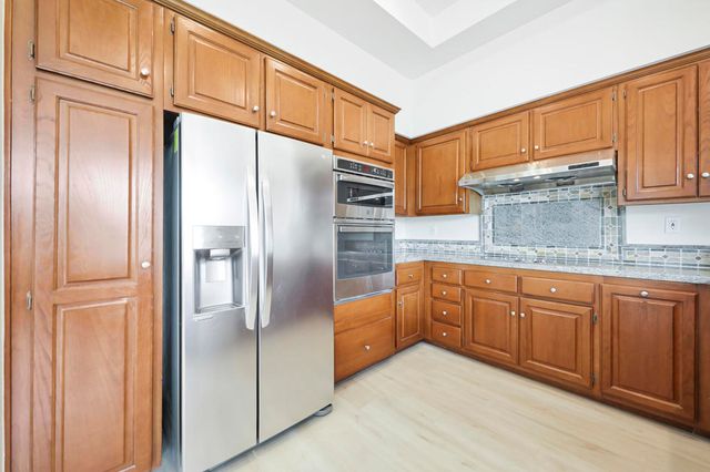 158 Running Springs Drive, Palm Desert, CA 92211