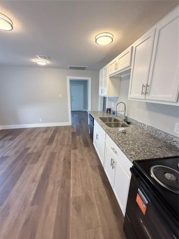 7011 Anderson Street, Texas City, TX 77591