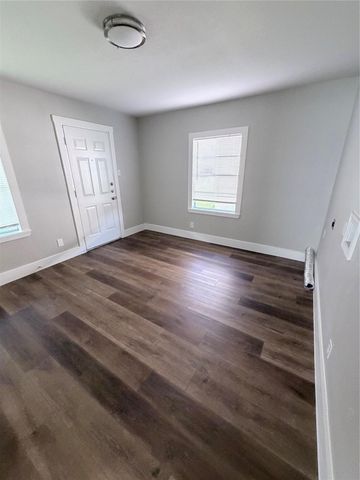 7011 Anderson Street, Texas City, TX 77591