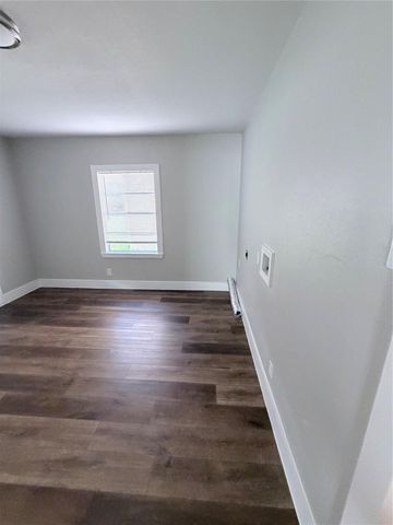 7011 Anderson Street, Texas City, TX 77591