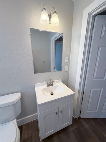 7011 Anderson Street, Texas City, TX 77591