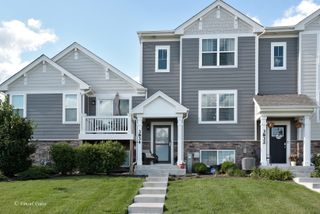 3834 Gansett Parkway, Elgin, IL 60124