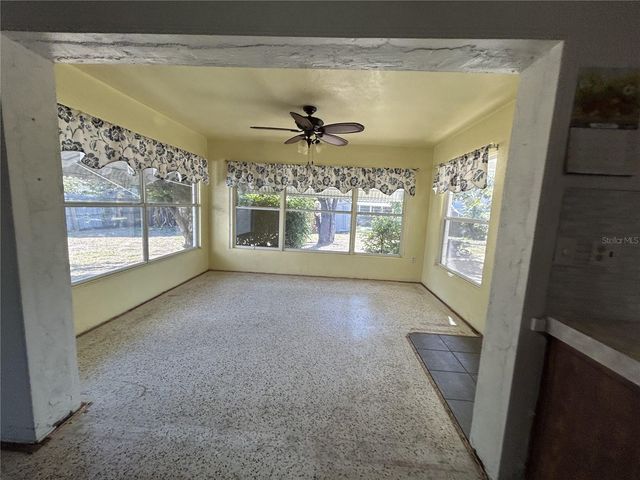 6116 52ND AVENUE N, Kenneth City, FL 33709