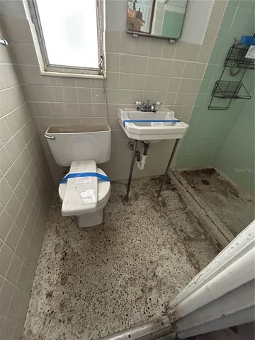 6116 52ND AVENUE N, Kenneth City, FL 33709