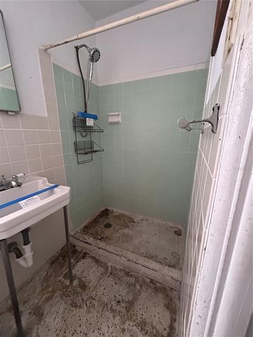 6116 52ND AVENUE N, Kenneth City, FL 33709