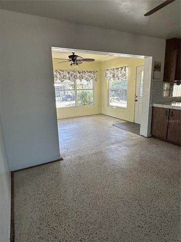 6116 52ND AVENUE N, Kenneth City, FL 33709