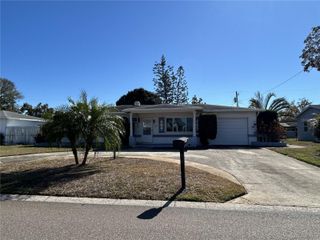 6116 52ND AVENUE N, Kenneth City, FL 33709