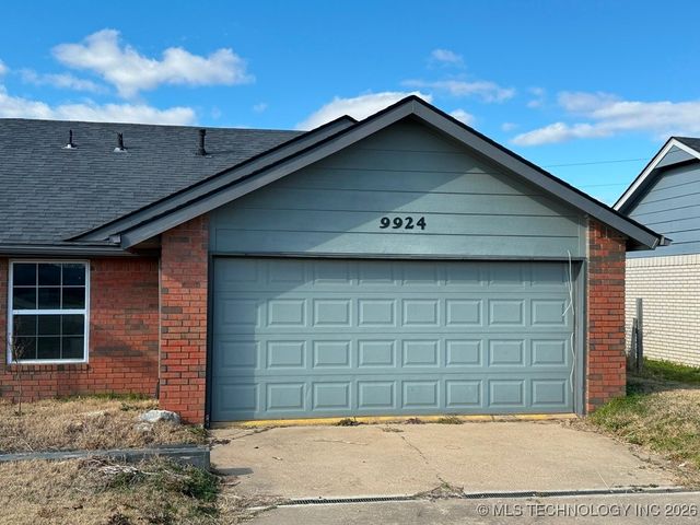 9924 N 44th East Avenue, Sperry, OK 74073