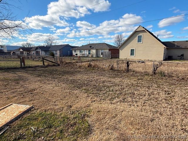 9924 N 44th East Avenue, Sperry, OK 74073