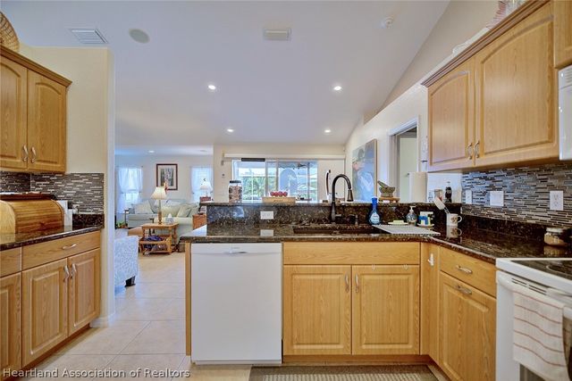 1208 Lakeside Way, Sebring, FL 33876