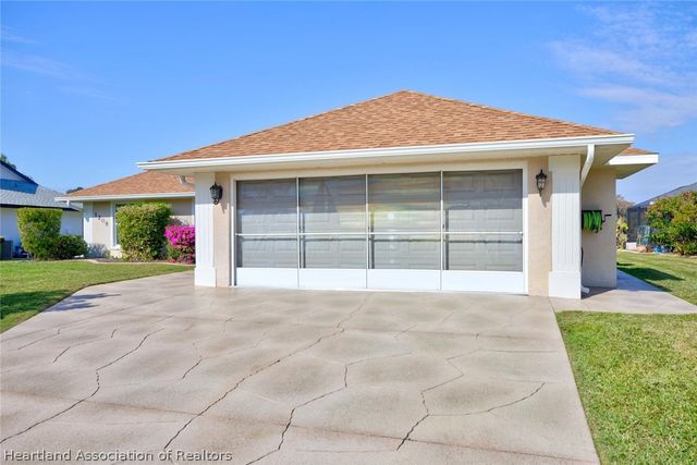 1208 Lakeside Way, Sebring, FL 33876