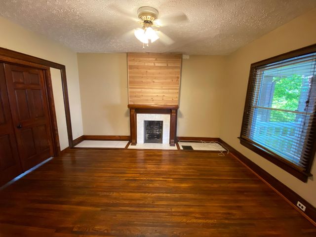 419 E 16th Avenue, Columbus, OH 43201