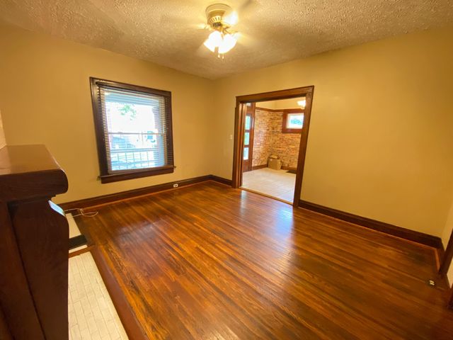 419 E 16th Avenue, Columbus, OH 43201