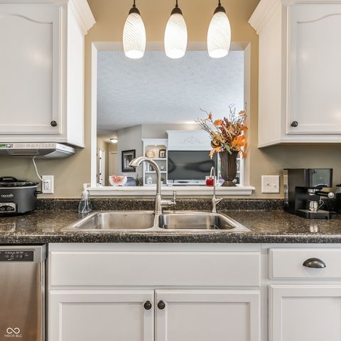 1505 Arbor Springs Drive, Brownsburg, IN 46112