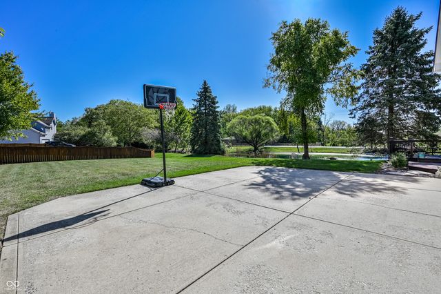 1505 Arbor Springs Drive, Brownsburg, IN 46112