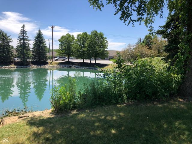 1505 Arbor Springs Drive, Brownsburg, IN 46112