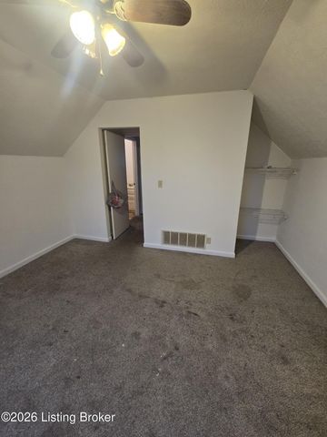 6913 Beard Ct, Louisville, KY 40228