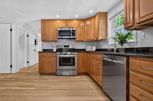 19 Bellaire Rd, Boston, MA 02132