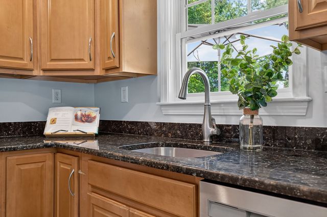 19 Bellaire Rd, Boston, MA 02132