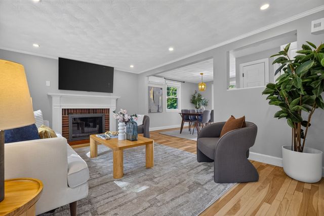 19 Bellaire Rd, Boston, MA 02132