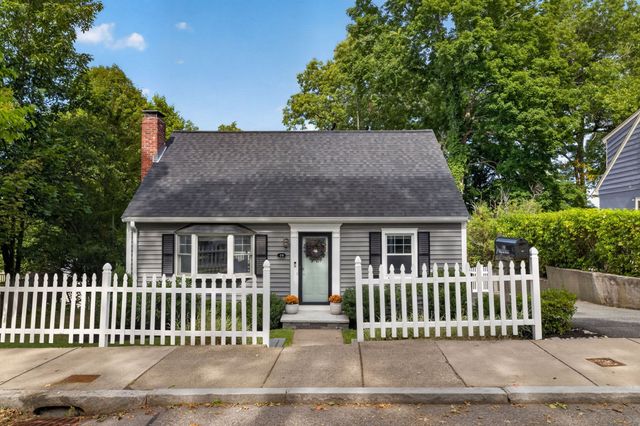 19 Bellaire Rd, Boston, MA 02132