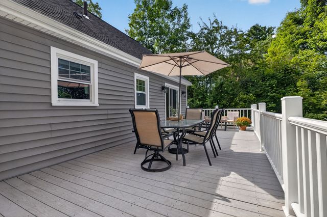 19 Bellaire Rd, Boston, MA 02132