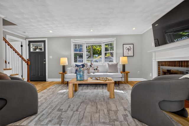 19 Bellaire Rd, Boston, MA 02132