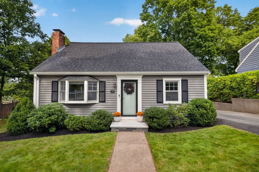 19 Bellaire Rd, Boston, MA 02132