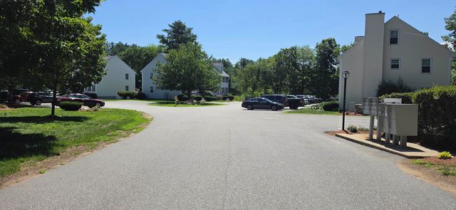2 Wyndmere Drive, Londonderry, NH 03053