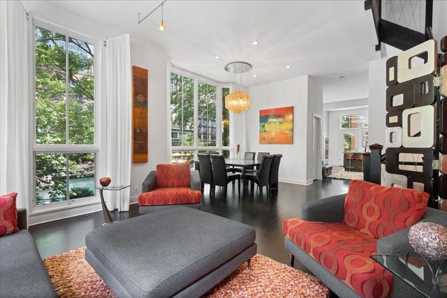 447 N McClurg Court 447, Chicago, IL 60611