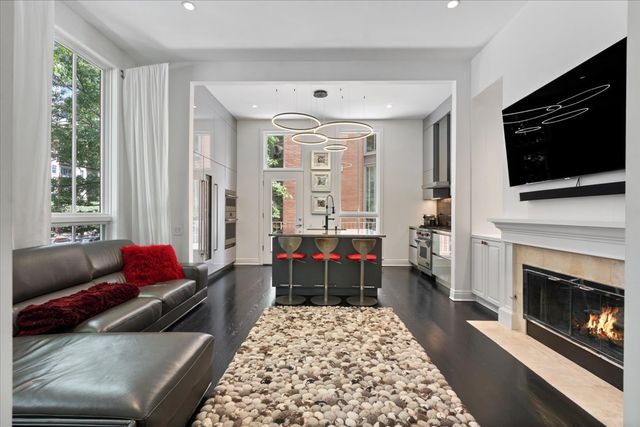 447 N McClurg Court 447, Chicago, IL 60611
