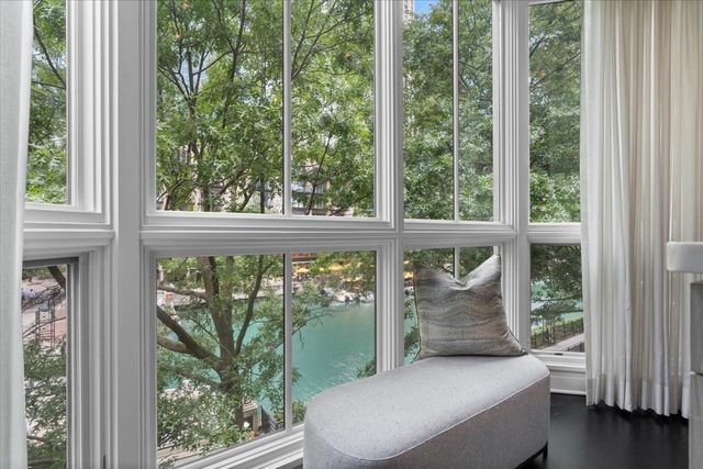 447 N McClurg Court 447, Chicago, IL 60611