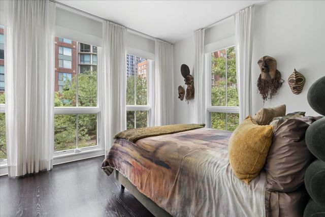447 N McClurg Court 447, Chicago, IL 60611