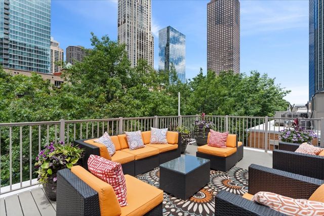 447 N McClurg Court 447, Chicago, IL 60611