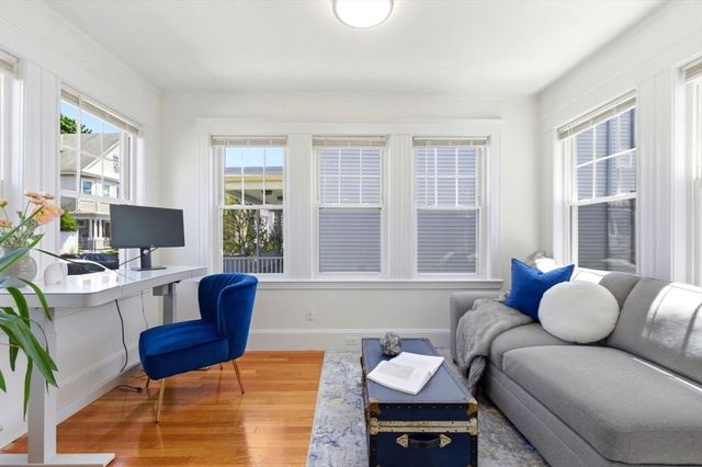 48 Farquhar 1, Boston, MA 02131