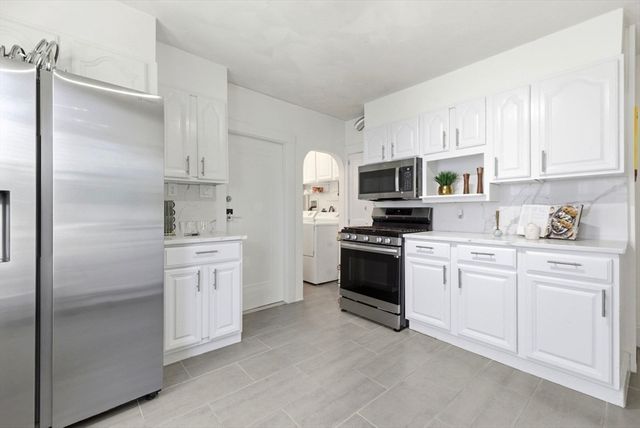 48 Farquhar 1, Boston, MA 02131